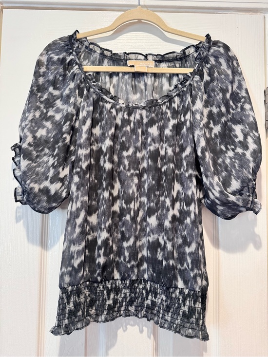 Michael Kors Tops - Michael Kors Abstract Sheer Blouse - Black & White - size Medium